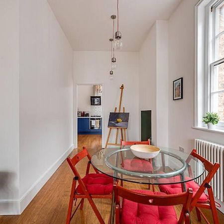 Luxury 2 Bed Apartment In The Heart Of Chester Exterior photo